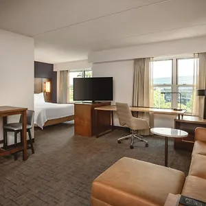 3* Hotel By Marriott Airport